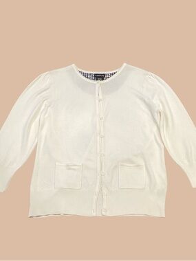 George Cream Button-Front Crewneck 3/4 Sleeve Cardigan, size Medium 🐇